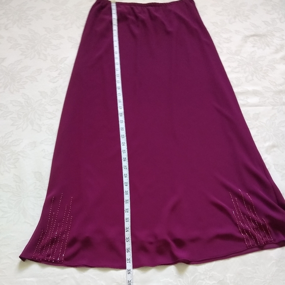 Adrianna Papell flowy chiffon 2 piece set beaded top cape overlay + skirt - Picture 5 of 12